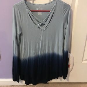 Blue ombré American Eagle long sleeve top